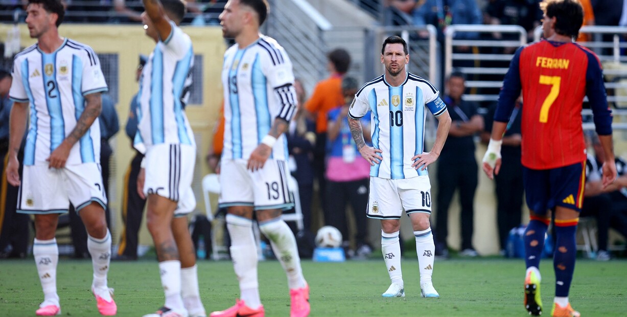 ARGENTINA DIÓ TODO, PERO CAYÓ EN LA FINAL Y ESPAÑA ES CAMPEÓN DEL MUNDO.
