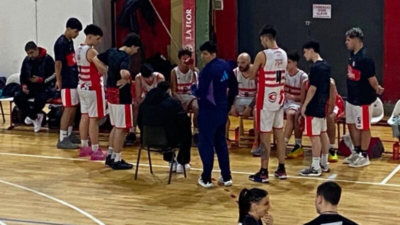 BÁSQUET: MORÓN REACCIONÓ TARDE Y SE QUEDÓ SIN TIEMPO PARA LA HAZAÑA