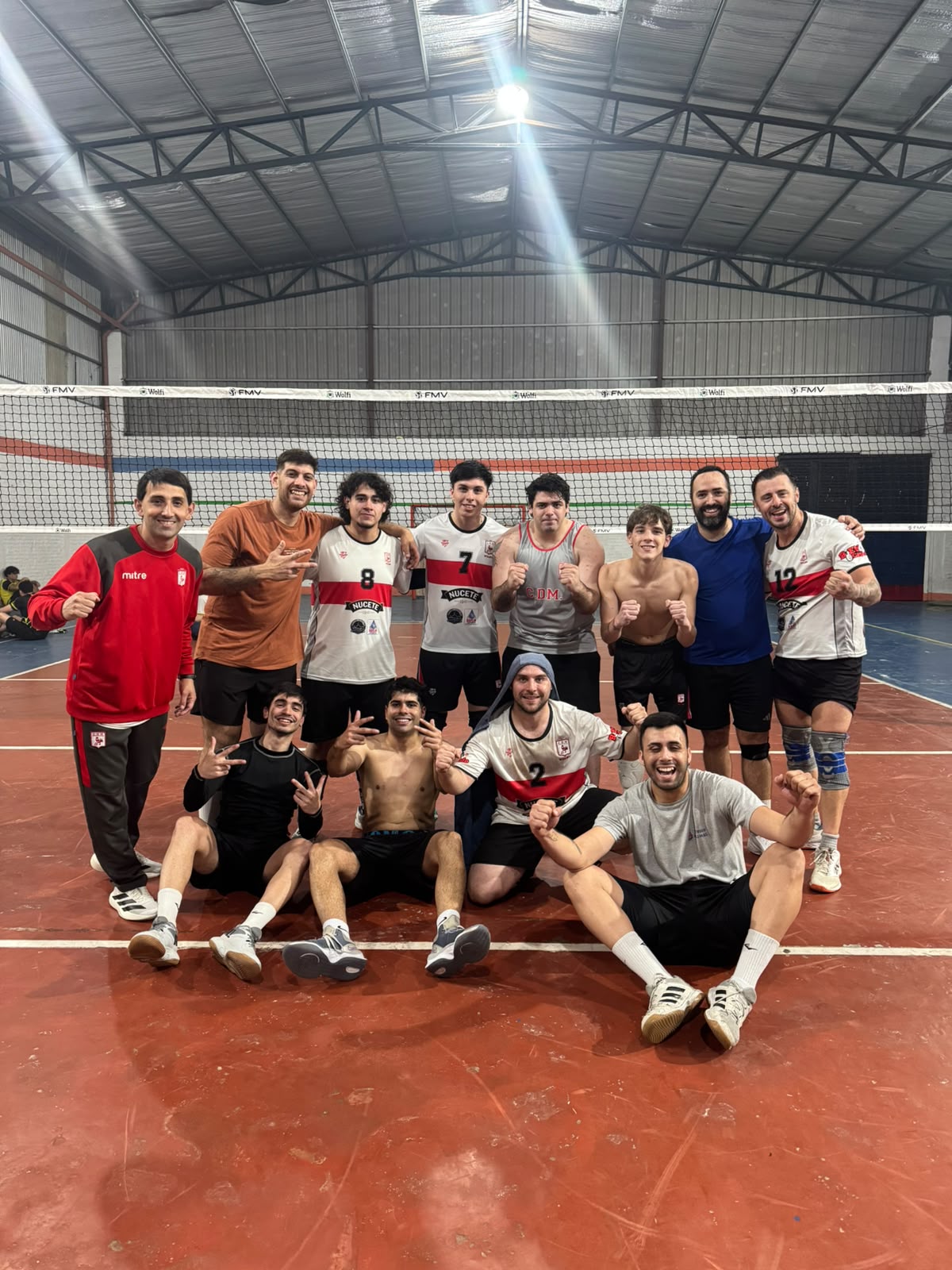 ðð ¡EL GALLO CANTÓ DE VISITANTE Y VA POR LA PERMANENCIA!
