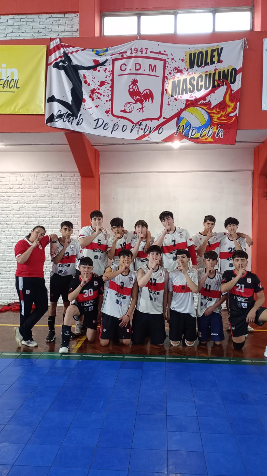 ð DEPORTIVO MORÓN VÓLEY MASCULINO: GRAN JORNADA PARA LAS INFERIORES ANTE 77 FC B